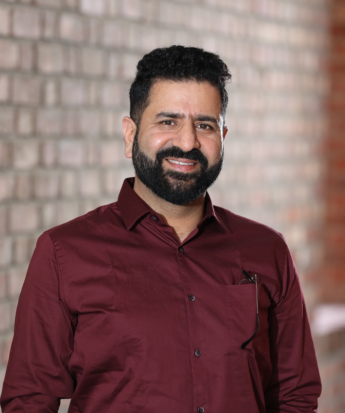 Dr. Mohit Sahni