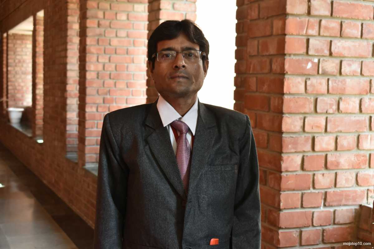 Mr. Rakesh Kumar